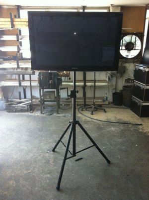  סטנד לטלויזיה