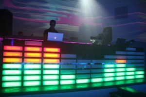 עמדות DJ מוארות